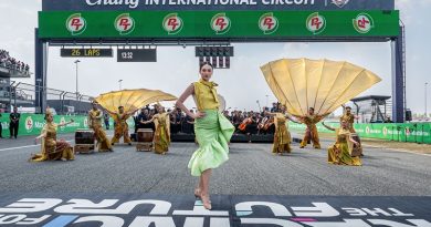 จากรันเวย์สู่แทร็ก! “Grid Girl ผ้าไหมไทย” กระหึ่มศึก MotoGP2025